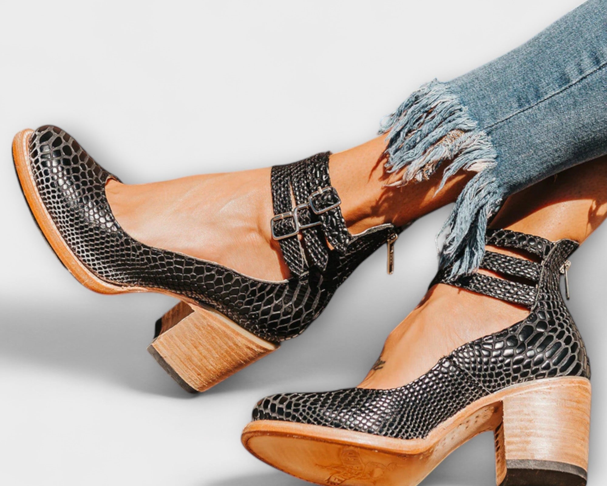 Marisa - Damenschuhe mit dreifachem Riemen