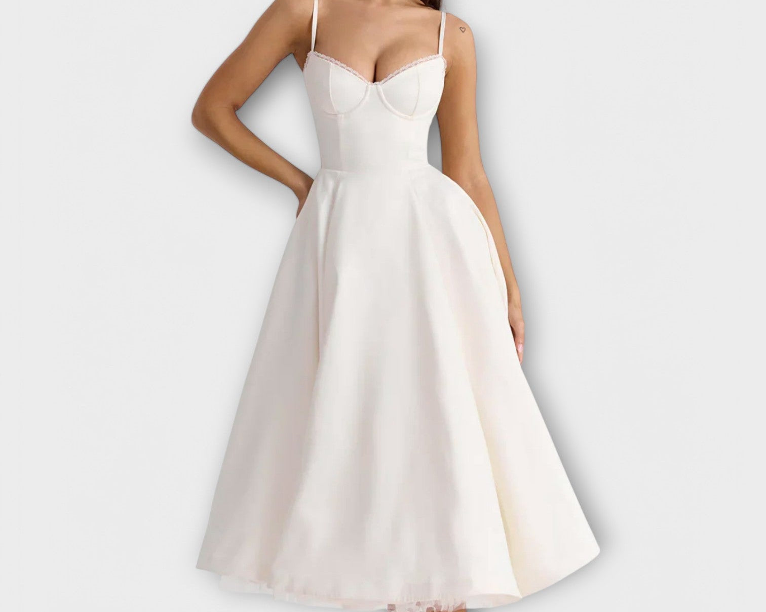 Mélie – Leichtes Sommerkleid mit Korsett-Detail