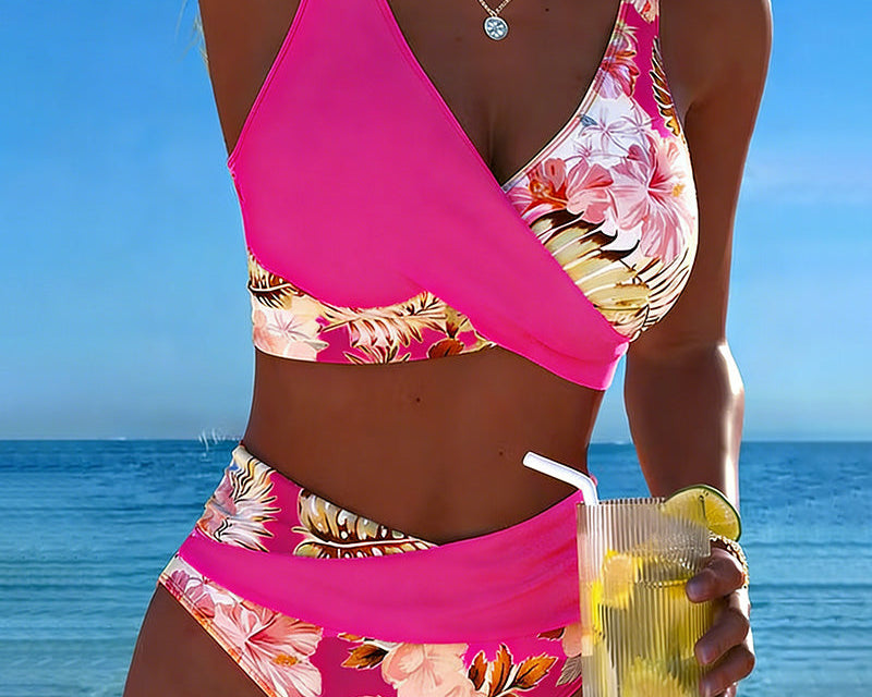 Bikini mit kontrastierendem Blumenmuster und Schlitz