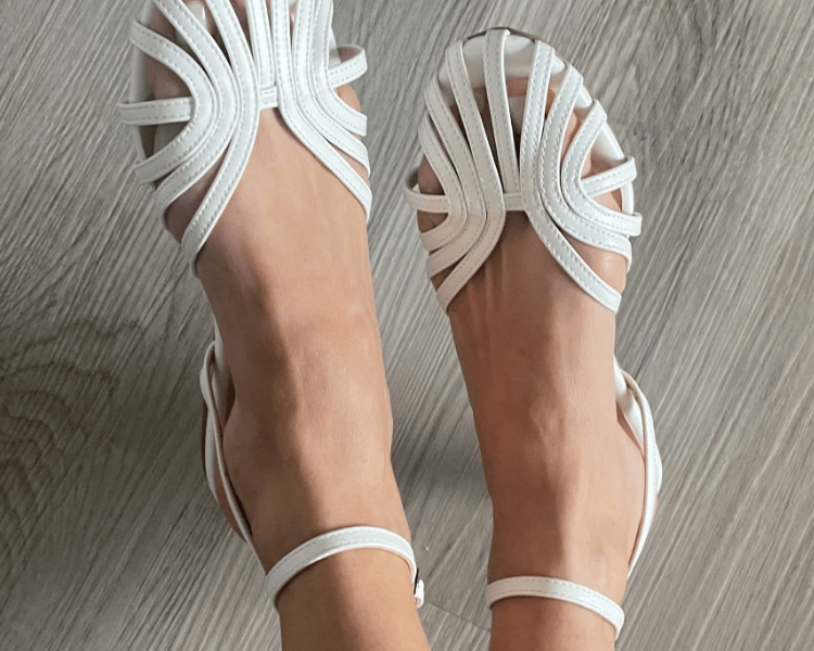 Salome | Schmuck-Sandalen mit Riemchen