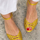 Eliane | Goldene Sandalen mit Flechtdesign
