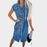 Tägliches Jeanskleid
