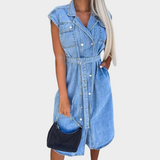 Tägliches Jeanskleid