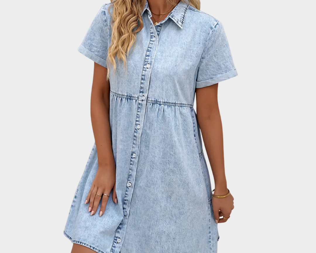 Tägliches Jeanskleid