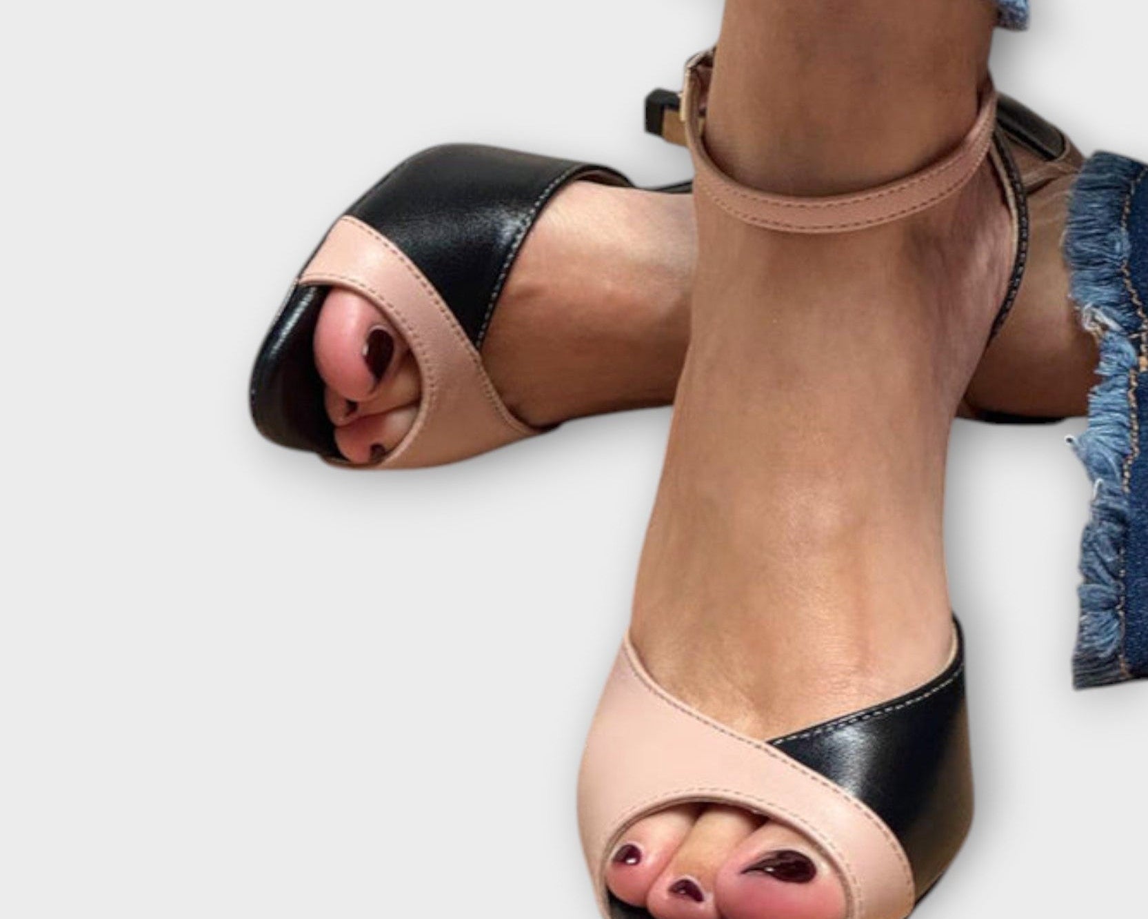 Noirella – Zweifarbige Eleganz in Rosa