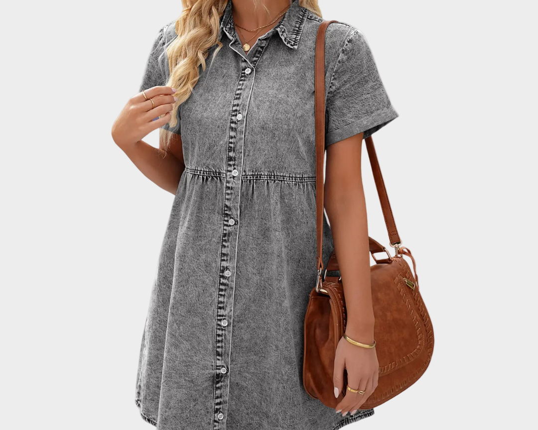 Tägliches Jeanskleid
