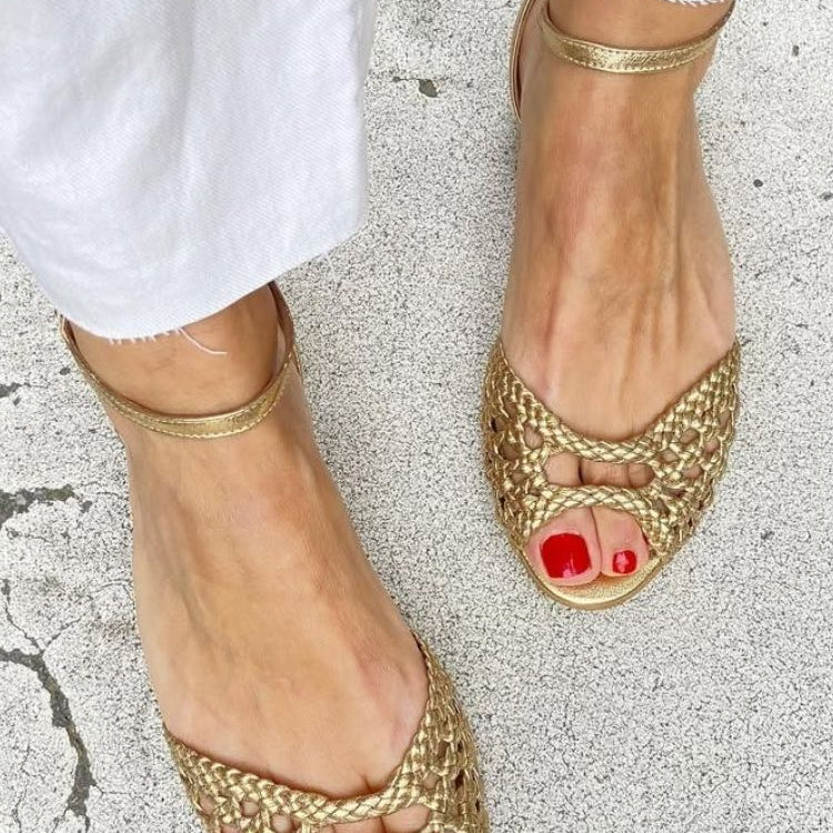 Eliane | Goldene Sandalen mit Flechtdesign