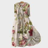 Langes Kleid im Botanischen Stil
