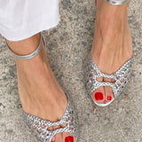 Eliane | Goldene Sandalen mit Flechtdesign
