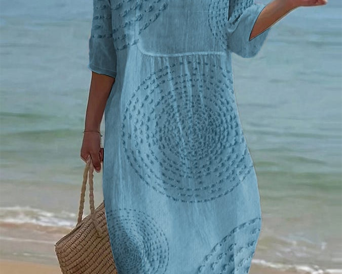 Besticktes Kleid in mehreren Farben