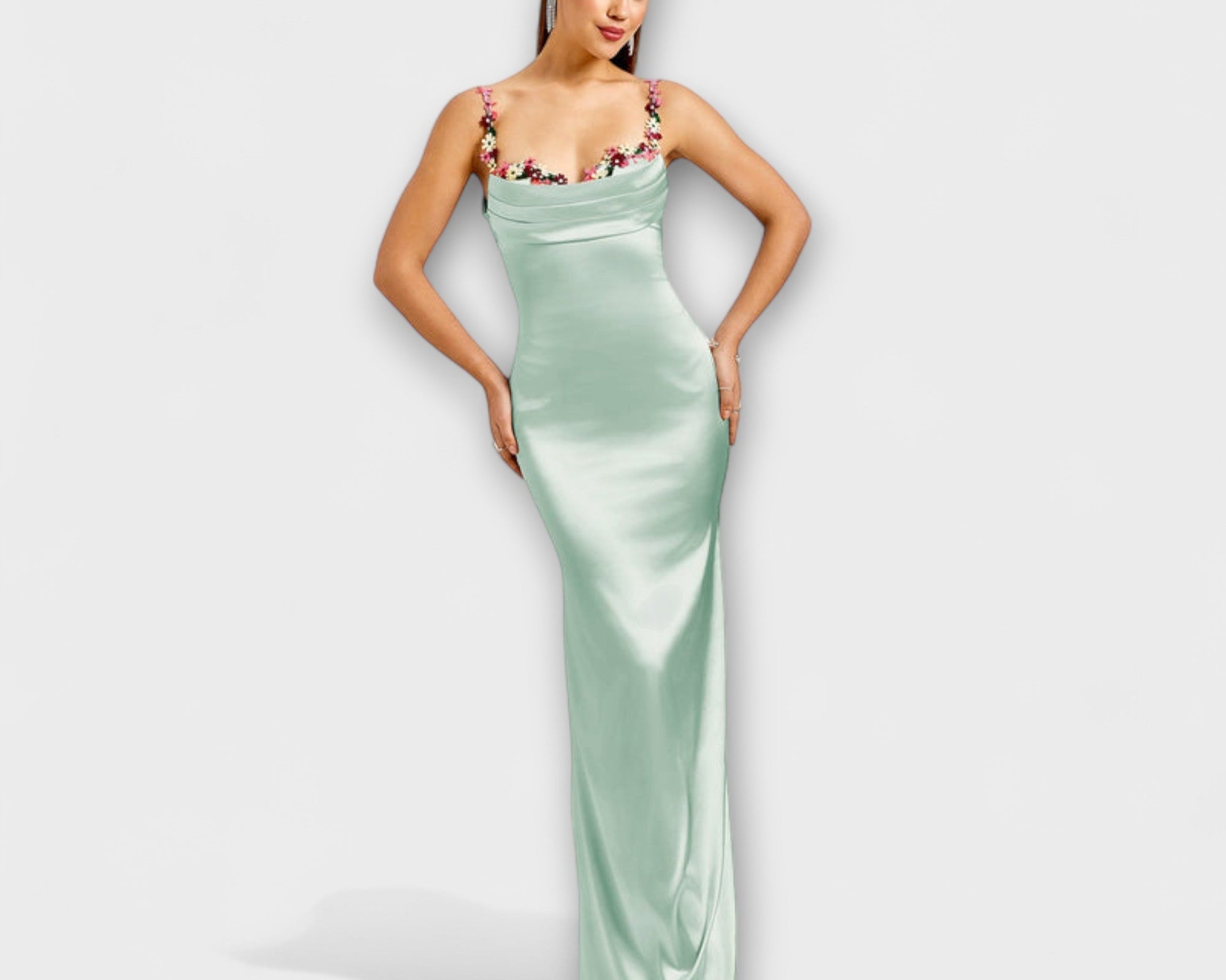 Eira - Verziertes Satin-Kleid mit Trägerschnürung im Rücken