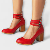 Alira – Pumps mit Knöchelriemen Design
