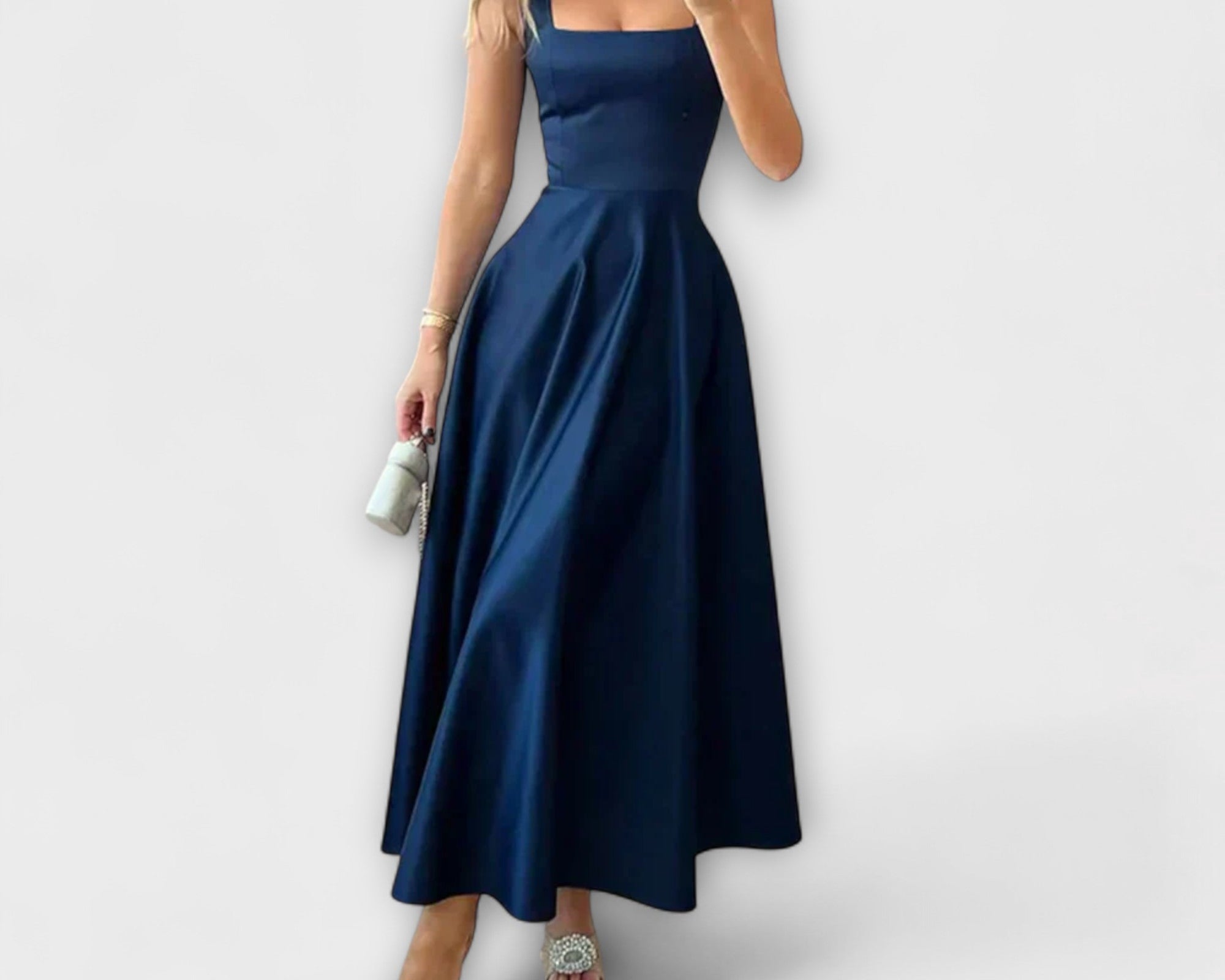 Lumea – Elegantes Midi-Kleid