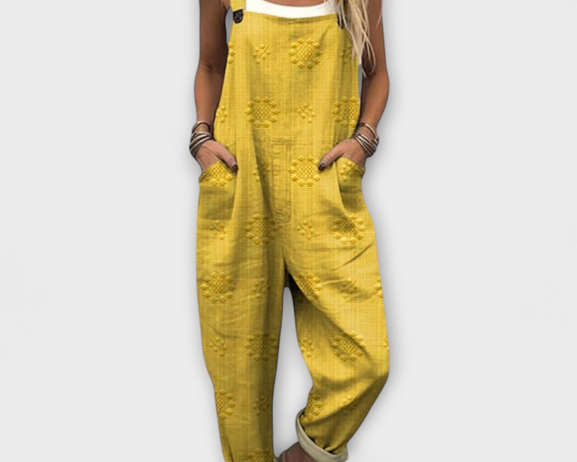 Petra - Blumenmuster Latzhose mit Punkten