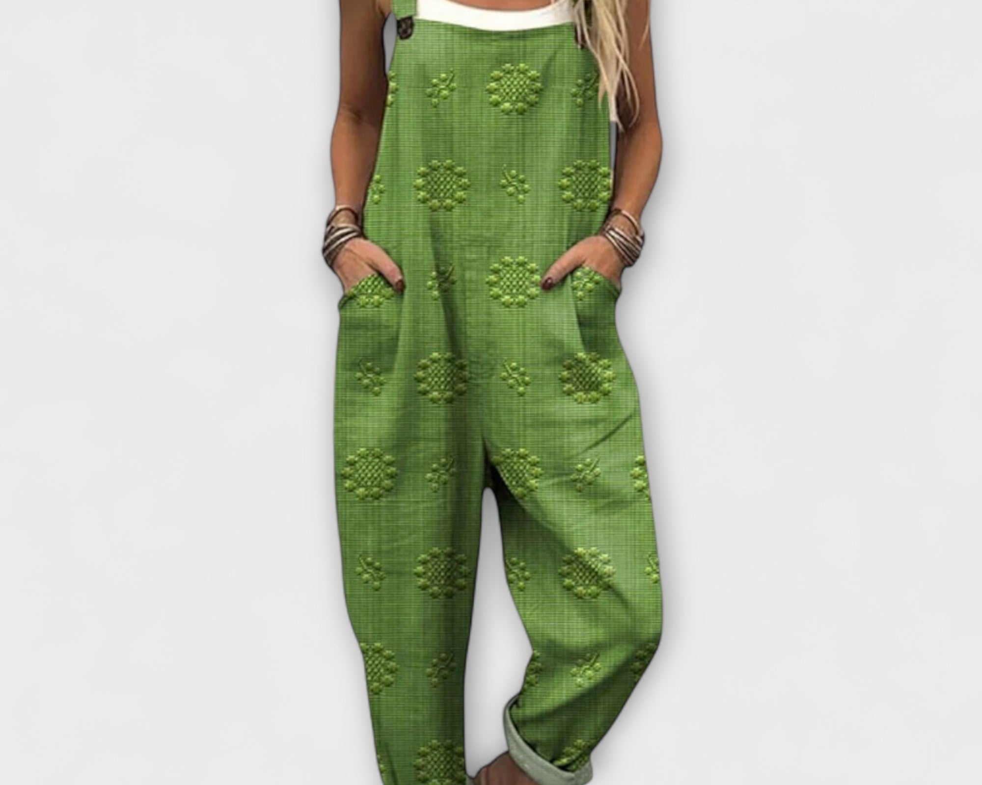 Petra - Blumenmuster Latzhose mit Punkten