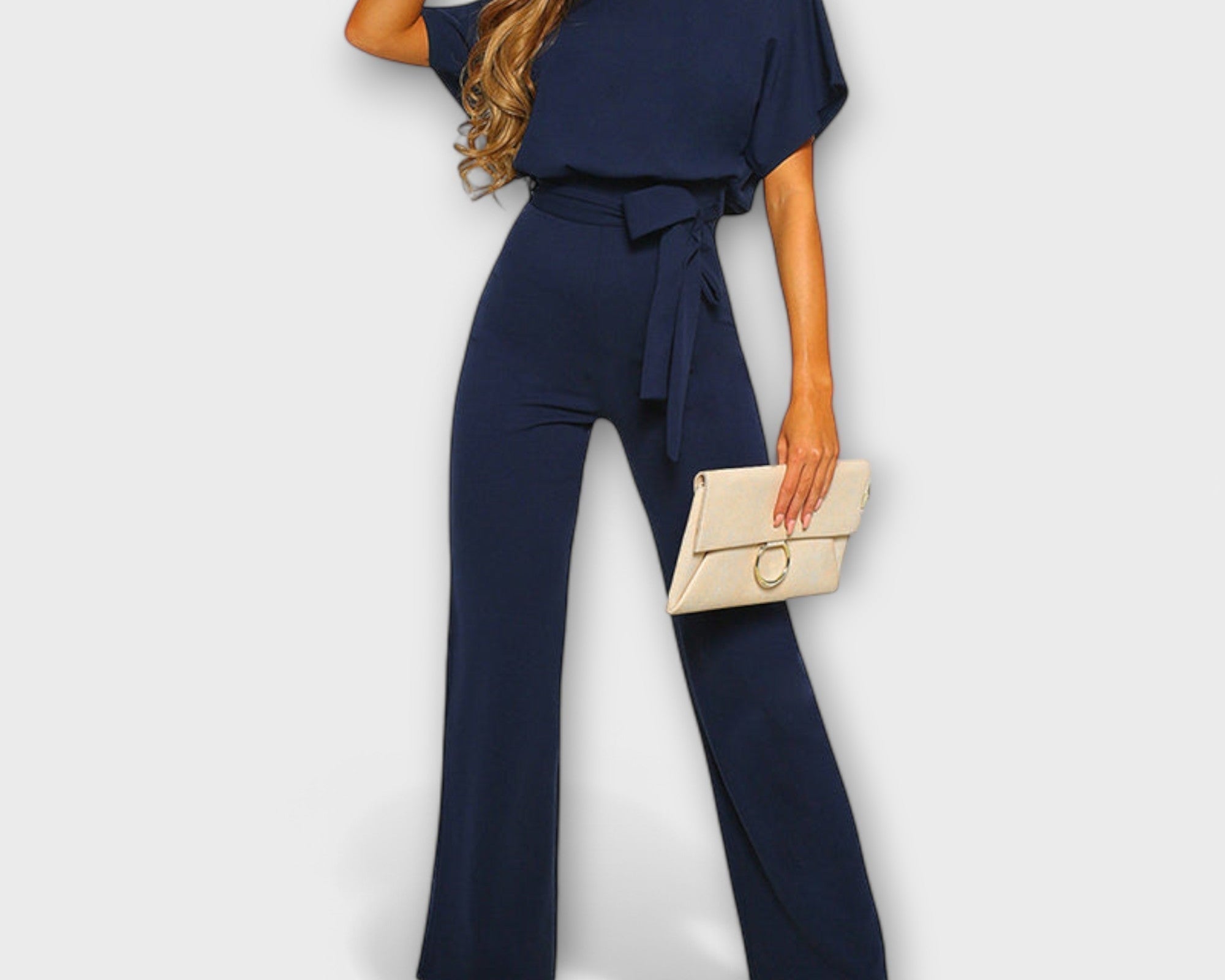 Stilvoller und einfacher Jumpsuit