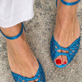 Eliane | Goldene Sandalen mit Flechtdesign