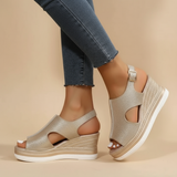 Anita – Entspannte Keilsandalen
