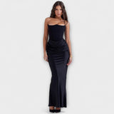 Schulterfreies Satin-Maxikleid mit Drapierung